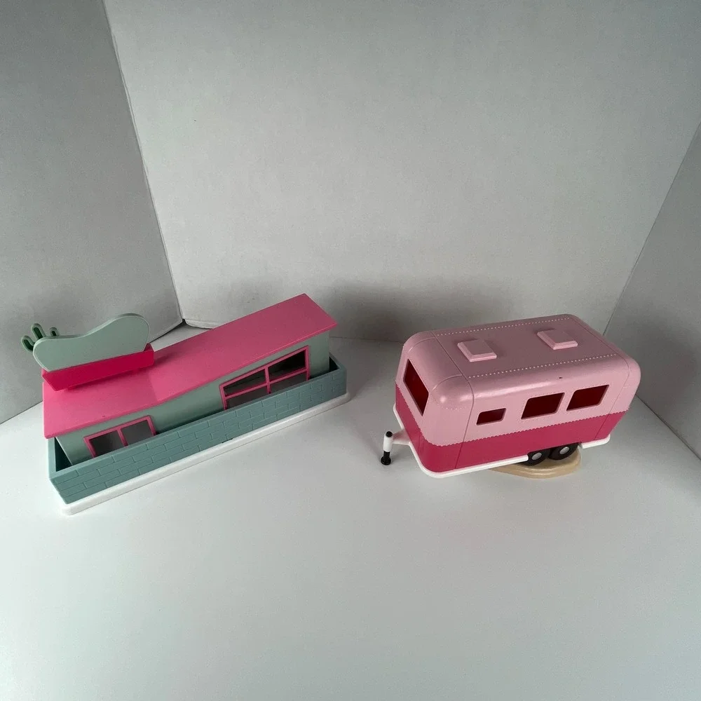 Crescent Retro Motel and Pink Camper Trailer‎ Toy Set Target Exclusive